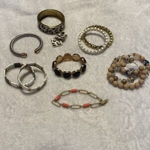 Plunder‎ Jewelry Lot 11 Bracelets-1 Pair Of Matching Earrings
